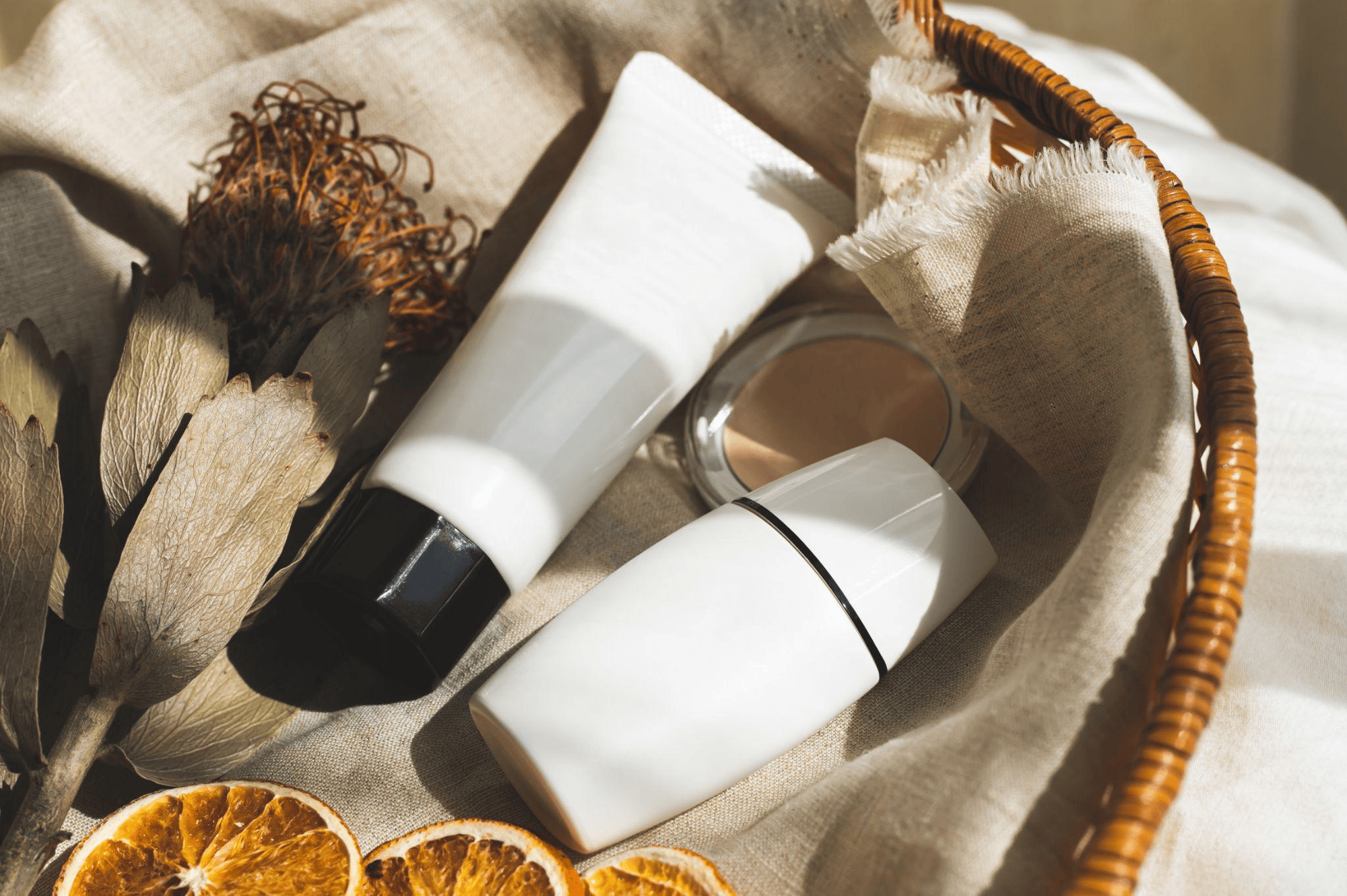 若いのにおでこにしわができたときのセルフケア・予防方法