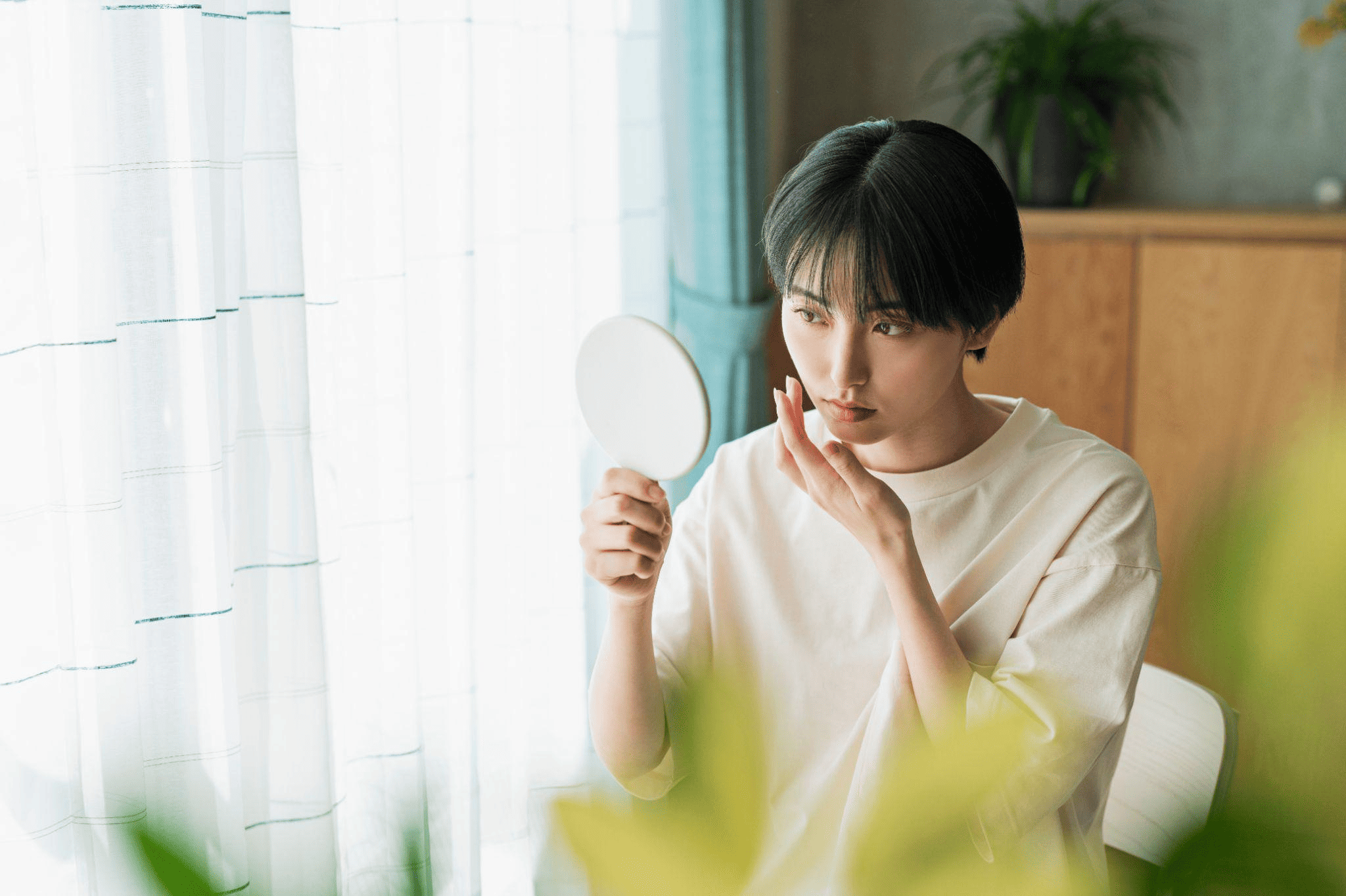 ニキビ跡は自力で治せる？