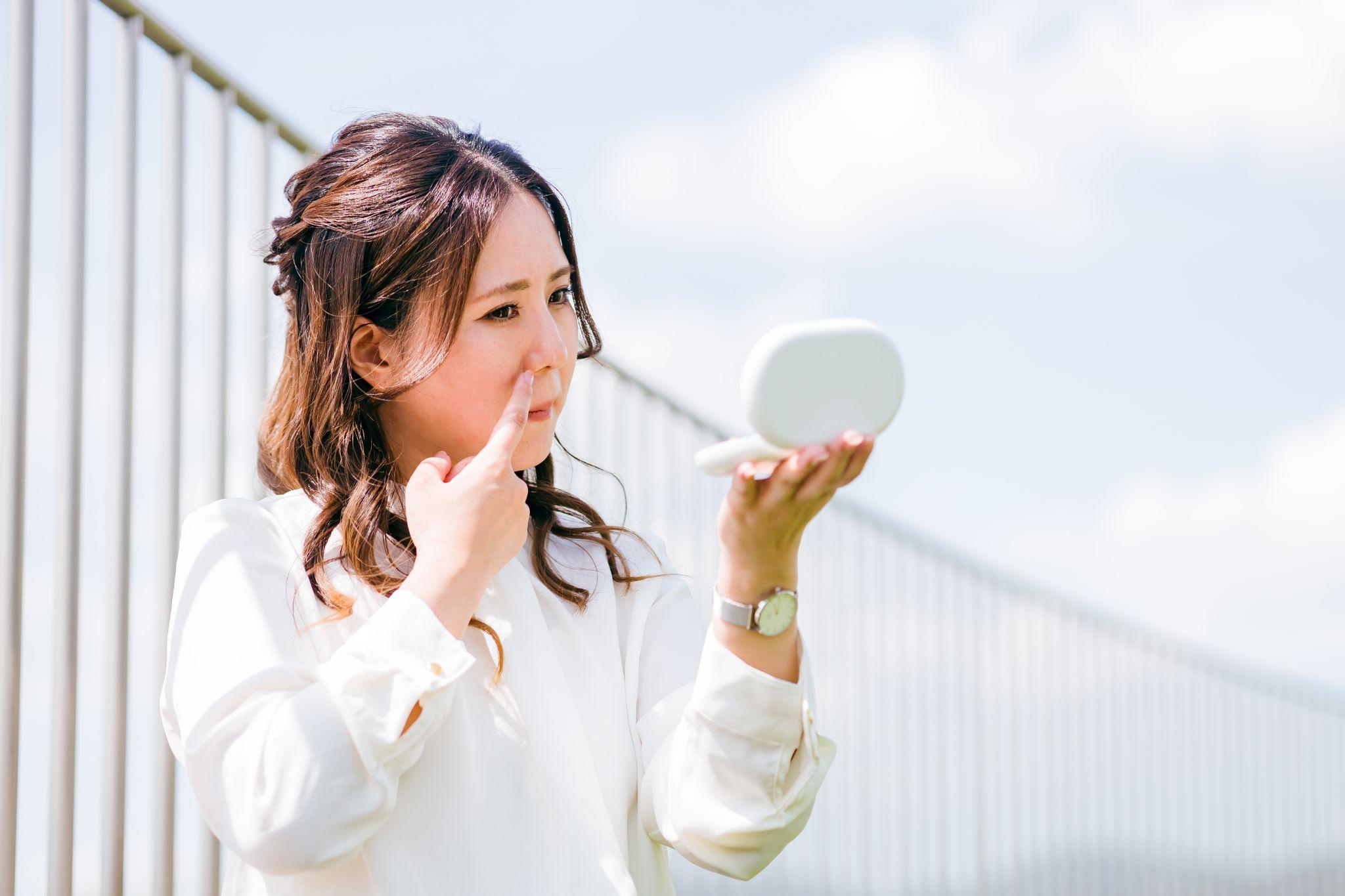 毛穴の黒い塊（角栓）の原因